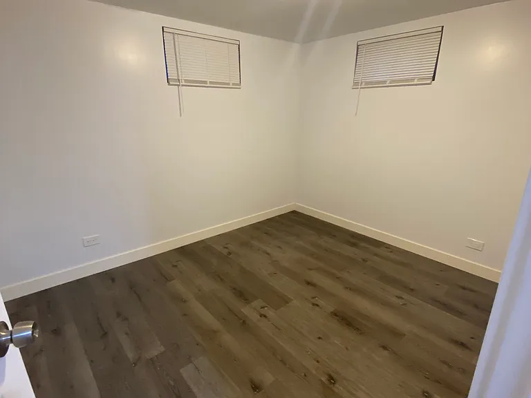 105 N Green Dr #2 — Photo 2