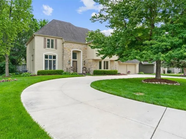 4055 W 124th Ter, Leawood, KS 66209