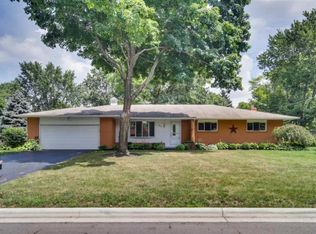 9874 Circle Dr, Pickerington, OH 43147
