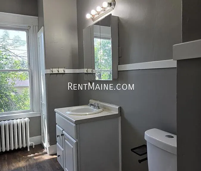 7 Central Ave — Photo 11