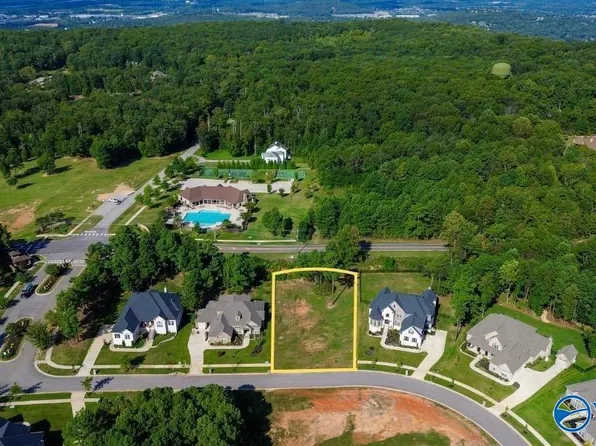 10 Scenic Loop Rd SE, Huntsville, AL 35803