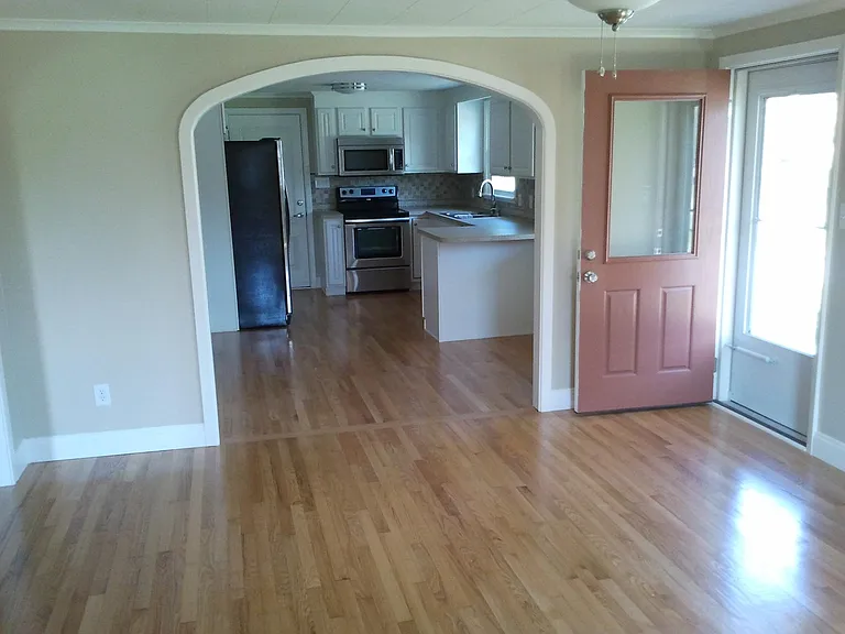 107 Jennings Dr — Photo 5
