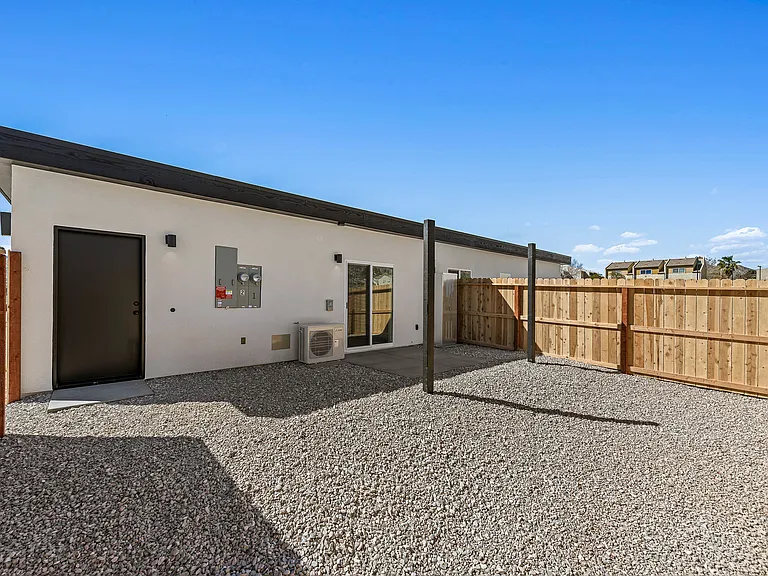 55668 Buena Vista Dr #2 — Photo 11
