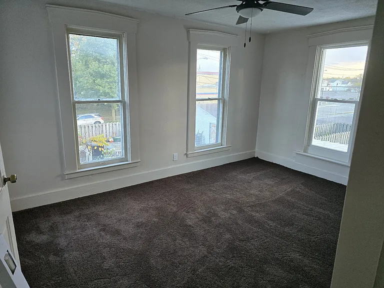 205 Kinsey St #5 — Photo 5