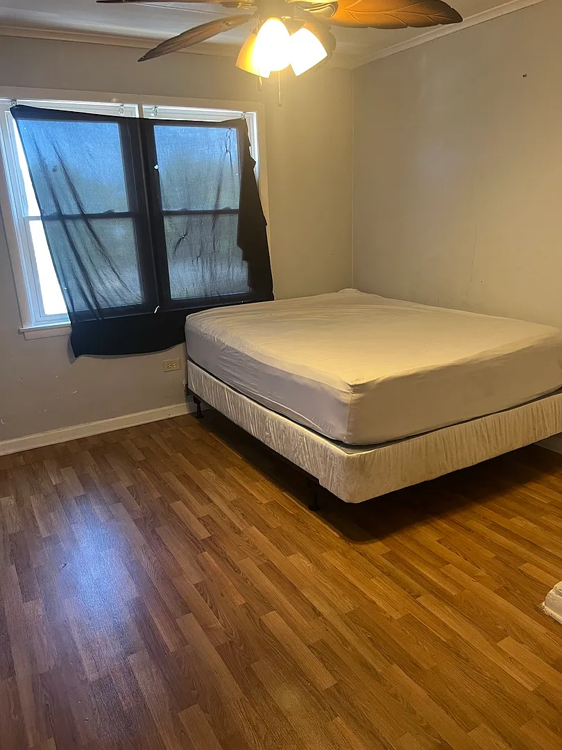 3 bed, $1,600 — Photo 4