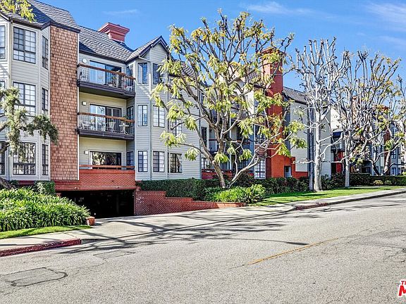 2nd image of 1313 Valley View Rd APT 213