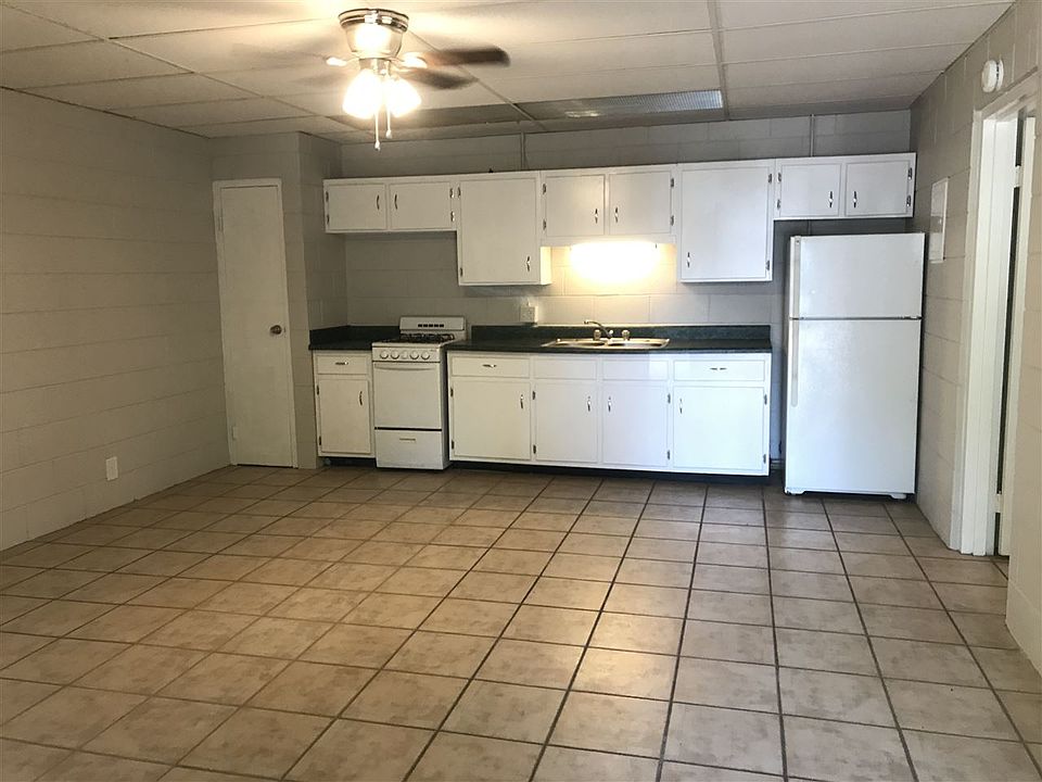 1st image of 675 W Pensacola St APT A3