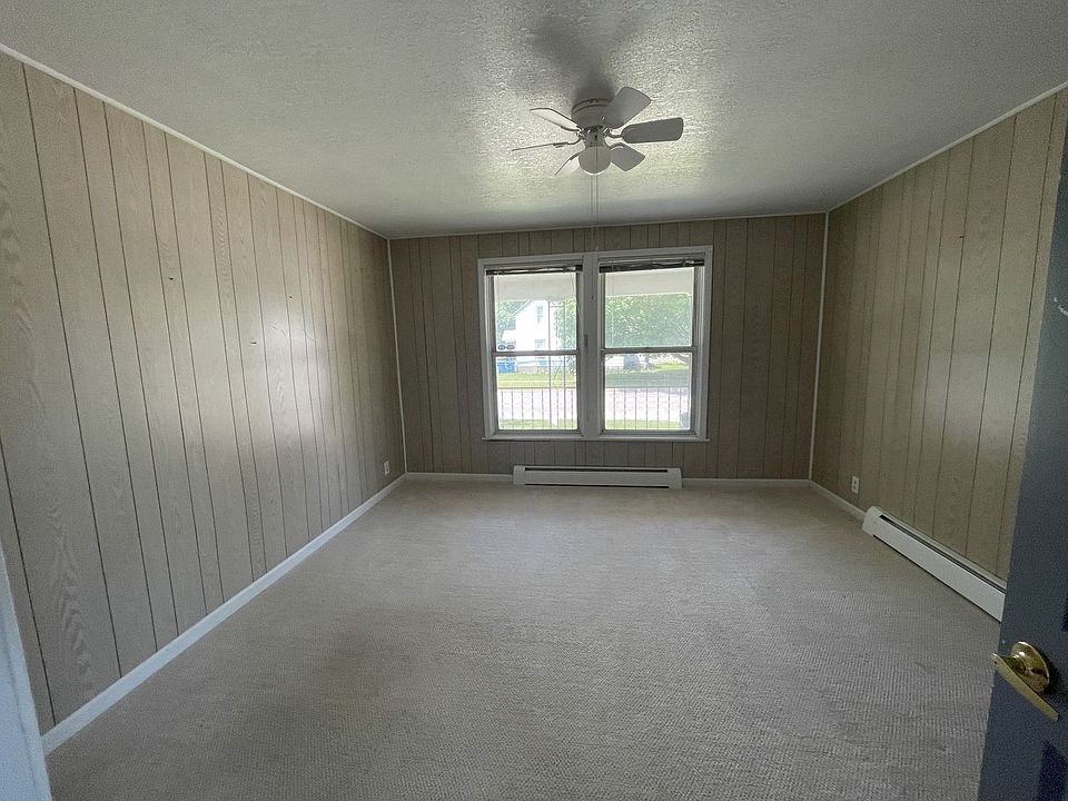 424 Market Street Apartment Rentals Hoopeston, IL Zillow