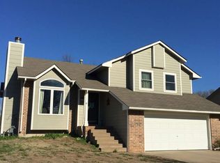 115 E Oak Meadows Rd, Derby, KS 67037