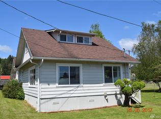 1319 Garfield Ave, Raymond, WA 98577