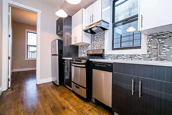 Rented by Nooklyn NYC LLC | media 16