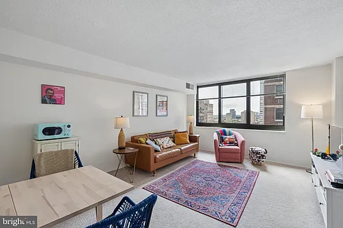 1420 Locust St #14H Photo 1