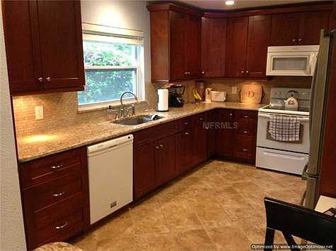 5th image of 2357 Whispering Maple Dr
