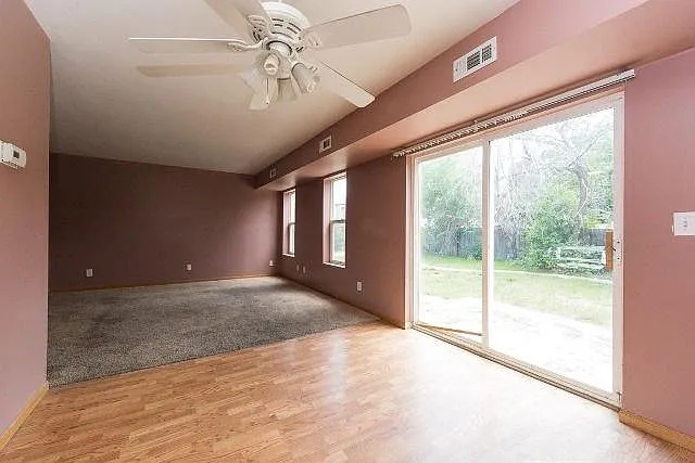 3 bed, 2.5 bath, 2291 sqft, $2,995 — Photo 2