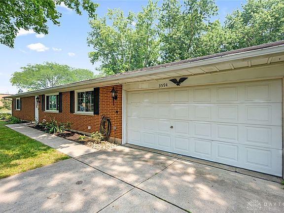 2nd image of 3594 Jonathon Dr