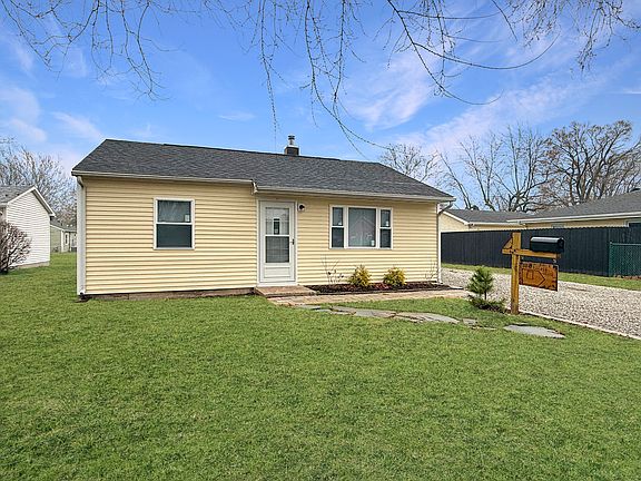 2nd image of 804 Juniper Dr