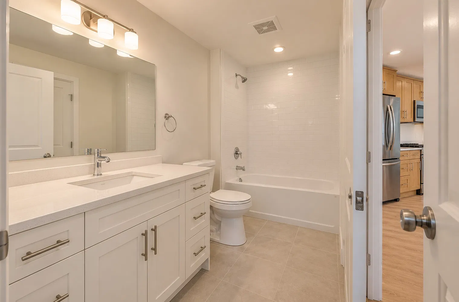 Studio, 300 sqft, $1,095 — Photo 2