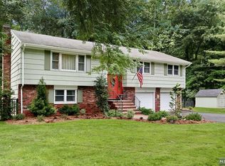 330 Lake Shore Dr, Haworth, NJ 07641