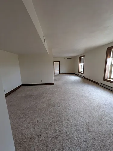 1408 Strongs Ave Photo 1