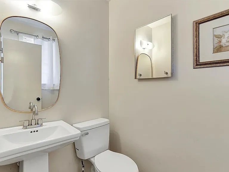 3 Berkeley Pl #3B — Photo 15