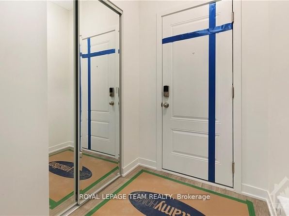 214 Verulam St, Ottawa, ON K2J 7J5