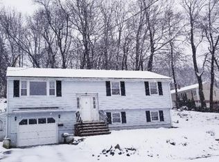 55 Brian Rd, Lowell, MA 01850