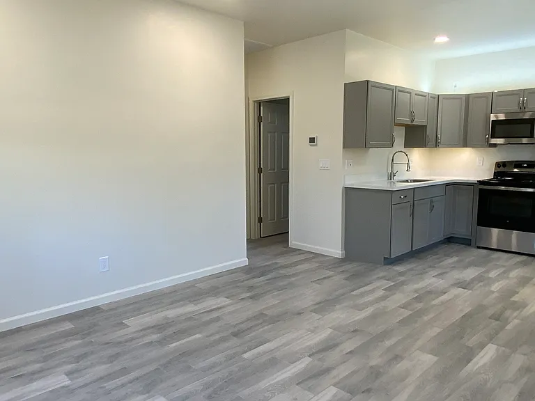 5663 E Calle Aurora #2 — Photo 5