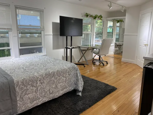 555 Lytton Ave, Palo Alto, CA