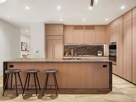 3rd image of 49 Chambers St APT 7E