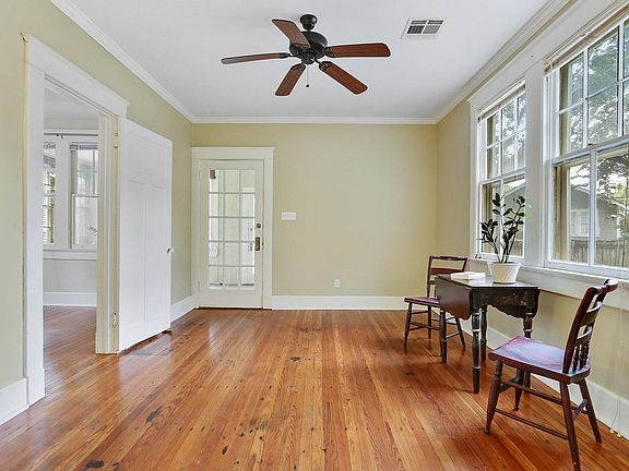 5th image of 3841 Jena St