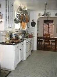 4th image of 3824 Earle Ave