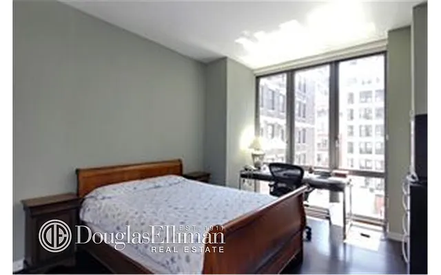 Rented by Douglas Elliman | media 25