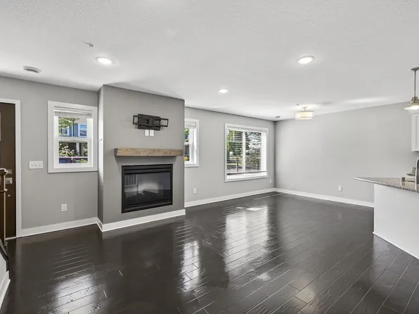 11184 69th St NE, Albertville, MN 55301