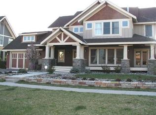 15790 Cobblestone Lake Pkwy, Apple Valley, MN 55124