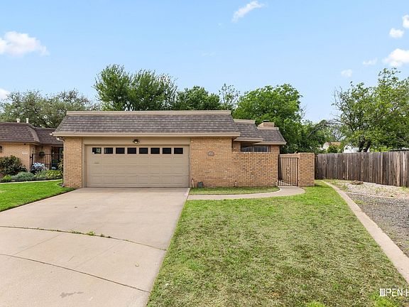 2nd image of 2414 Lou Ln