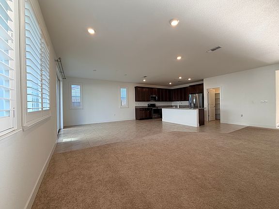 4th image of 1322 Ascot Ln