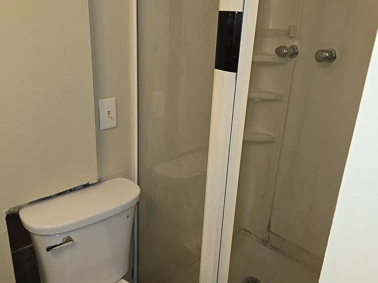 Bathroom (2)