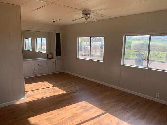 4th image of 17636 Garnet Rd