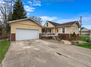 910 19th St W, Huntington, WV 25704