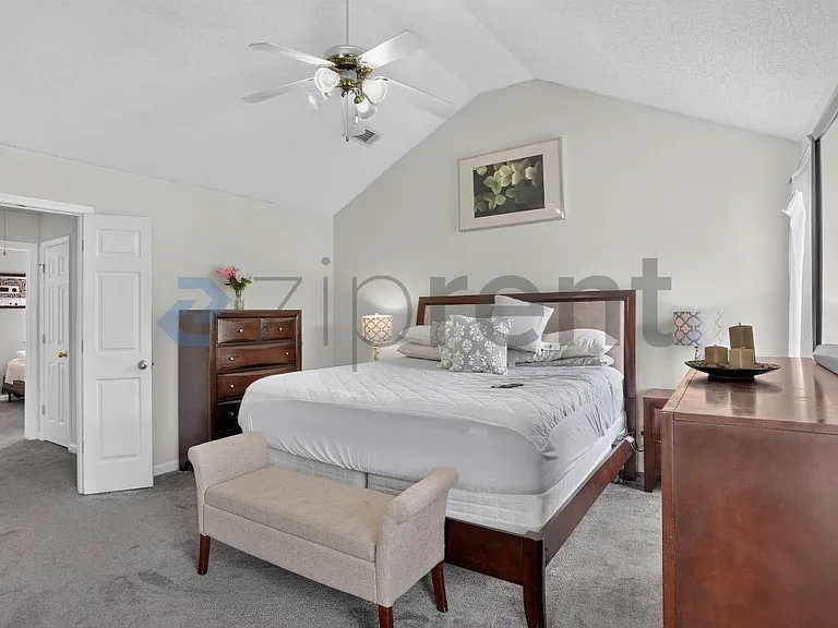 2354 Charleston Pointe SE — Photo 19