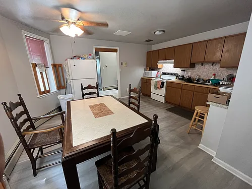 2044 Linden Ave #A Photo 1