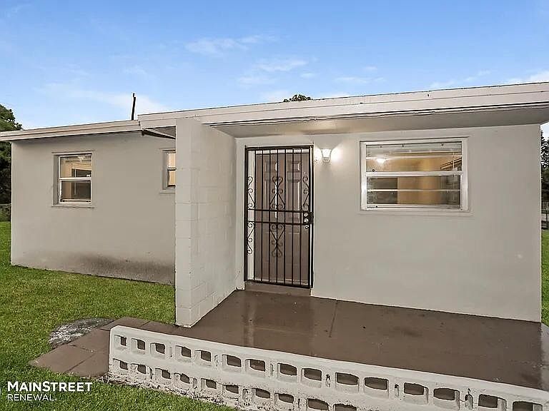 1st image of 36011 NW 210th Ter