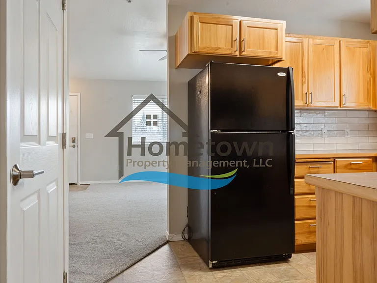 723-1 E Whispering Pines Ln — Photo 10
