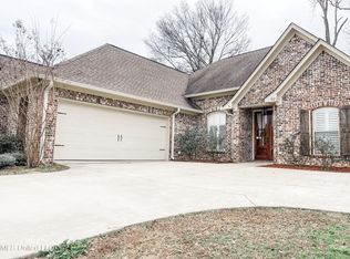 162 Sweetbriar Cir, Canton, MS 39046