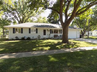 4343 SW 30th St, Topeka, KS 66614