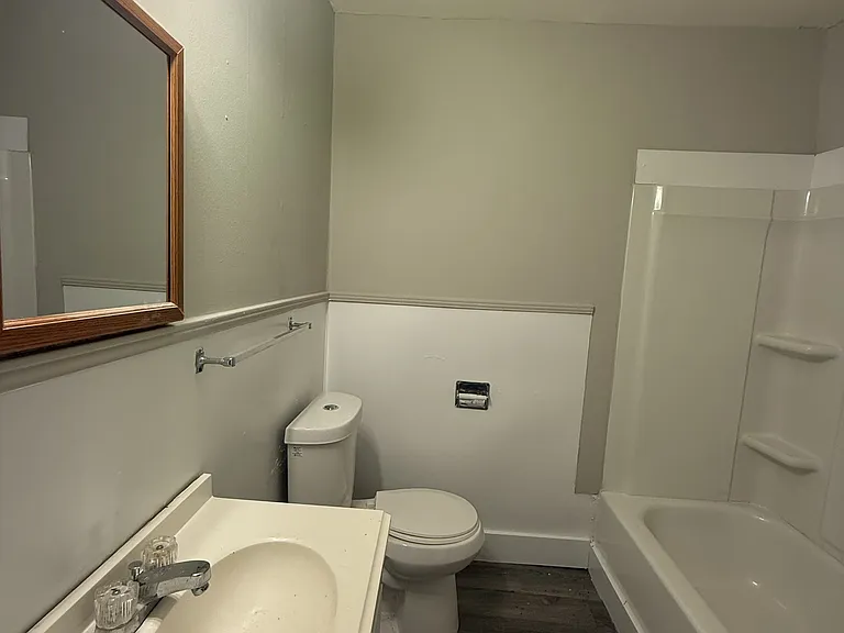229 Oregon St — Photo 5