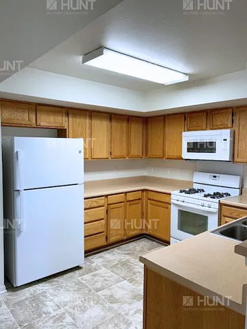3010 Birch Ct — Photo 5