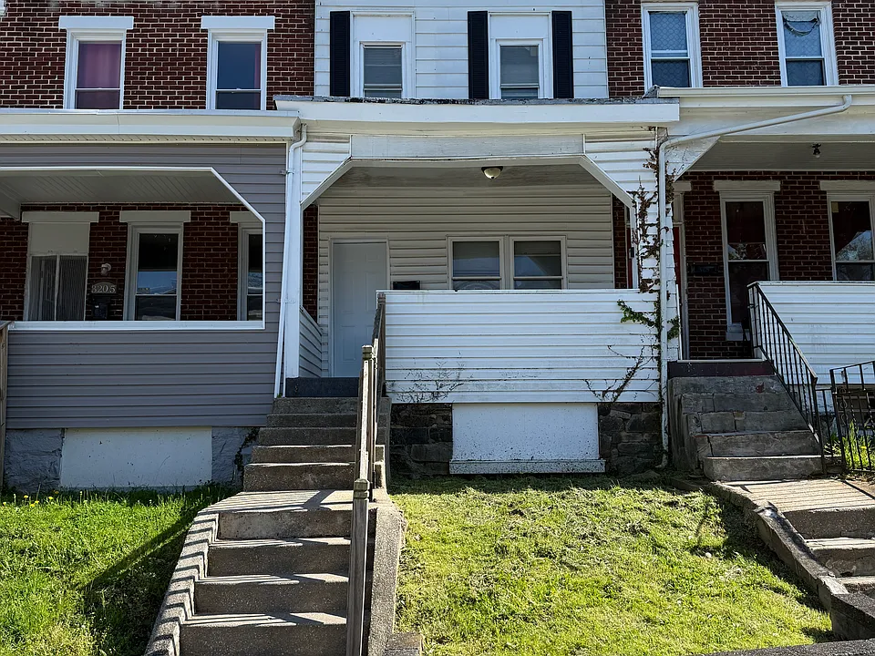 3207 Brighton St