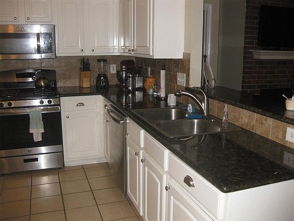 2nd image of 3207 Rockdale Dr