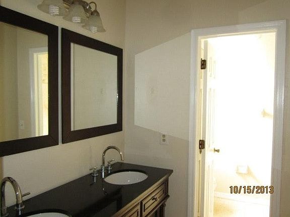 5th image of 8943 Bayaud Dr